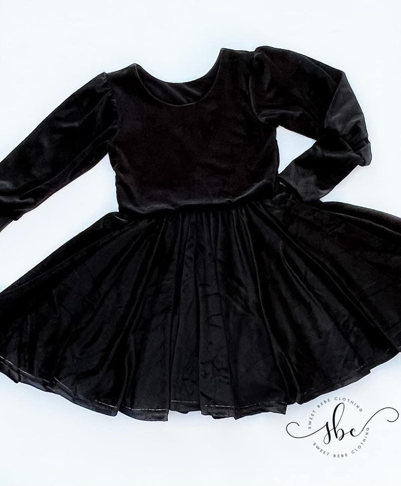 LOC Red Carpet Custom Showcase 10/27/22 - RTS Size 7 - April Monacelli